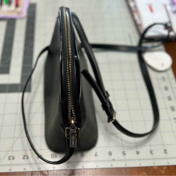 Black Kate Spade small cross body purse - Picture 3 of 6